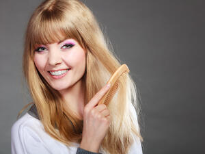 استخدمي شامبو بنوعية جيدة، ومناسب لشعرك
