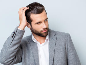 يجب قصّ الشعر بشكلٍ قصير إذا كان خفيفاً
 يجب قصّ الشعر بشكلٍ قصير إذا كان خفيفاً