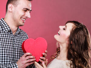 الزوج هو السند للمرأة والشريك الأبدي