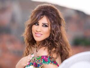 عُرفت نجوى بحبّها للفساتين، وبخاصة الفساتين ذات القصات الكلاسيكيّة
