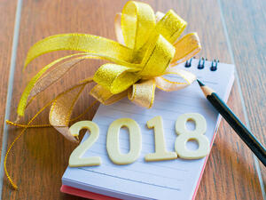 أجمل رسائل ومسجات العام الجديد 2018 