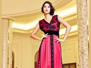 يفضل الاتجاه إلى الفساتين فى سهرات الفالنتين خاصة ذات الكتف الواحد