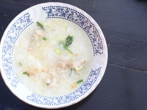 شوربة الأرز باللحم المناسبة للنفاس