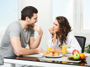 غالباً ما يفاجئ برج السرطان من يحب بوجبة منزلية قام بتحضيرها بنفسه

