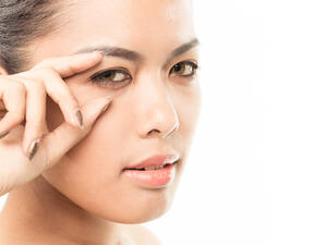 تظهر علامات التعب على وجهك ويُمكن قراءتها بشكل واضح