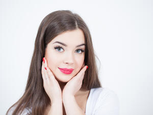 يساعد تنظيف البشرة على تنشيط الدورة الدموية

