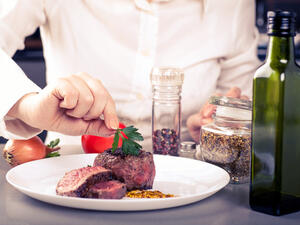 لا تدعي شريحة اللحم تبرد