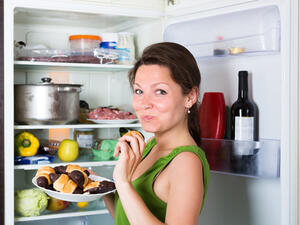 لا تضعي في الثلاجة  الخضار التي تحتوي على المياه