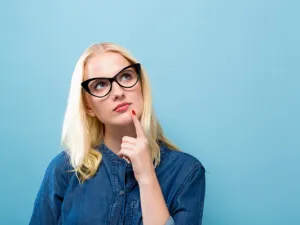 الأفكار السلبية تؤدي إلى إفقاد صاحبها القدرة على مواصلة أمور حياته