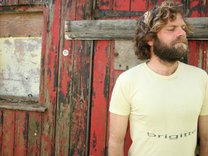 The British songwriting force behind fabled bands Slowdive and Mojave 3 to ply his trade in Tel Aviv. (Audio Boom)