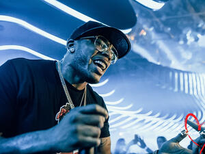 The popular American rapper came to Provocateur Dubai on Wednesday night and kept the crowd dancing all night! (Scoop Empire)