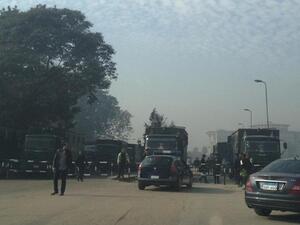 Police surrounding the Supreme Court (Twitter)