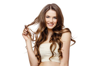 يجب عليكِ استعمال الرذاذ الذي يساعدكِ على تلاشي تشابك الشعر لبشرتكِ