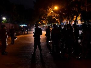 Bangladeshi security personnel stand guard after gunmen stormed a restaurant in Dhaka's high-security diplomatic district early on July 2, 2016. (AFP/File)