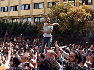 Egyptians protest a controversial deal to give two islands in the Red Sea to Saudi Arabia on Friday in Cairo. (AFP/Mohamed el-Shahed) Egyptians protest a controversial deal to give two islands in the Red Sea to Saudi Arabia on Friday in Cairo. (AFP/Mohamed el-Shahed)