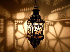 Once the suspects were arrested, an archaeological committee was formed to check if the lanterns were the originals. They were found to be in good condition. (Creative commons)