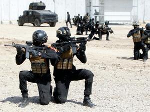 Iraq's "Golden Division" counter-extremism forces train in Baghdad as they preparare for an operation to retake Mosul. (AFP/Sabah Arar)