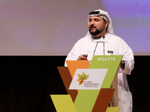 عمر خان، مدير المكاتب الخارجية في غرفة دبي