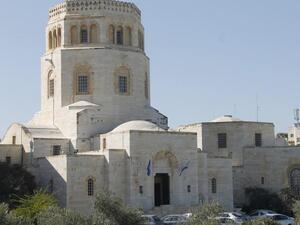 الاحتلال الاسرائيلي وسعيه الدائم لتزوير التاريخ الفلسطيني وتهويده وأسرلته