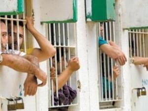 سلطات الاحتلال نقلت قبل يومين 36 أسيرًا من “عوفر” إلى ما يسمى بالمستشفى الميداني في “هداريم”