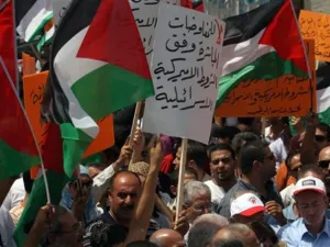 الذهاب للأمم المتحدة للمطالبة بفلسطين دولة كاملة العضوية بالمنظمة الدولية لا رجعة عنه