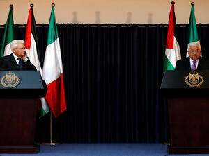 الرئيس الفلسطيني محمود عباس ونظيره الايطالي سيرجيو ماتاريلا 