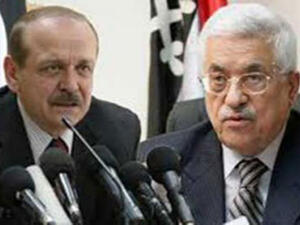 رئيس السلطة الفلسطينية محمود عباس وأمين سر اللجنة التنفيذية في منظمة التحرير سابقاً ياسر عبد ربه