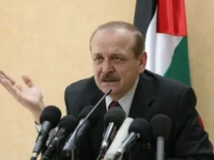 ياسر عبد ربه أمين سر اللجنة التنفيذية لمنظمة التحرير الفلسطينية