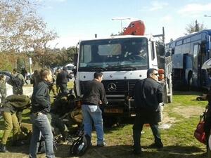 "شاحنة" تدهس جنود الاحتلال في القدس المحتلة