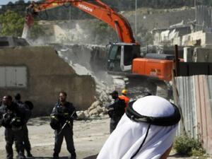 هدم بركسات (بيوت من الصفيح) وخيام سكنية، قرب قرية الطيبة، شرق مدينة رام الله