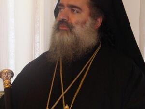 المطران عطاالله حنا يترأس قداسا إحتفاليا في كنيسة القيامة