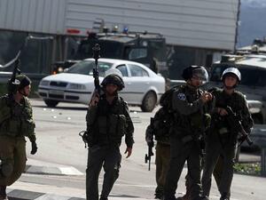 جنود من جيش الاحتلال في بلدة حوارة القريبة من مدينة نابلس/ ارشيفية