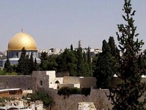 عبد ربه ينفي الاتفاق على لقاء في القدس 