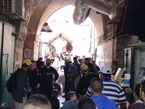 الفلسطيني طعن شابين يهوديين، حالتهما طفيفة