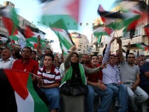 آلاف الفلسطينيين يستقبلون عباس بعد عودته من نيويورك