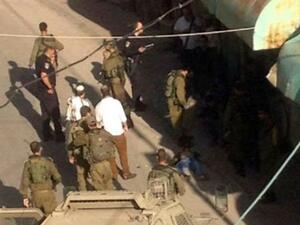 لحظة اعدام الشاب الفلسطيني فضل القواسمي 18 عاما من قبل جنود الاحتلال