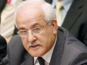 رياض منصور