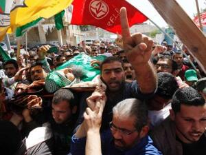 تشييع جثمان الشهيد برادعية شمال مدينة الخليل