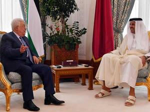 أمير قطر الشيخ تميم بن حمد آل ثاني والرئيس الفلسطيني محمود عباس