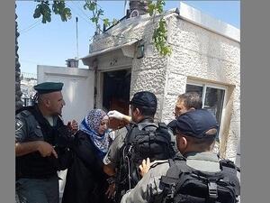 اعتقال سيدة فلسطينية، بمنطقة المصرارة في باب العمود بالقدس المحتلة