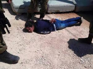 لحظة اعتقال الفتاة الفلسطينية التي نفذت عملية الطعن