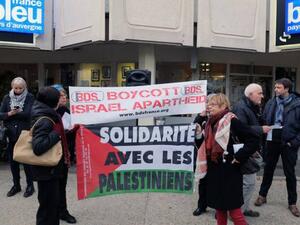 France’s 2003 Lellouche law has been applied to punish Boycott, Divestment, Sanctions (BDS) activists for seeking to damage Israel’s economy. (Twitter)