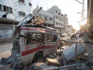A destroyed ambulance in Gaza, 2014. Moshe Ya'alon was defense minister during Israel's bloody bombing campaign of the enclave (Wikimedia)