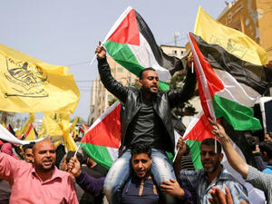 Hundreds of inmates have launched a mass hunger strike in Israeli jails to mark Palestinian Prisoner's Day. (AFP/ File Photo)