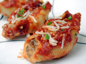 معكرونة الصدف المحشية 