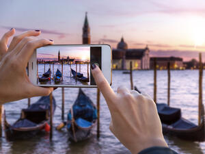 Many smartphones allow you to turn on a rule of thirds grid, which helps to compose the image. (Shutterstock)