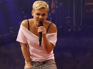 Pink was admitted to hospital on Sunday (Source: Pink / Instagram ) 