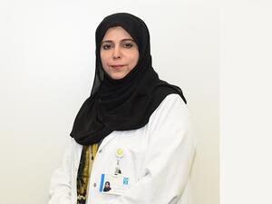 موزة الهيل، المدير التنفيذي لإدارة الصيدلة بمؤسسة حمد الطبية