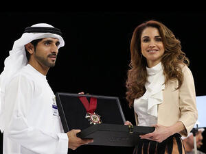 Dubai
UAE's Sheikh Hamdan bin Zayed bin Sultan Al Nahyan presents a Medal of Honor to Queen Rania of Jordan at The Global Women's Forum. (Twitter)