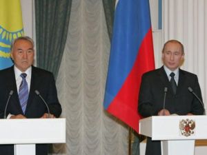 بوتين في لقاء مشترك مع الرئيس الكازاخي نور سلطان نزاربايف في استانا